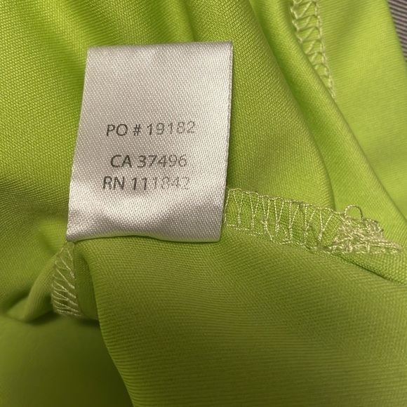 Levelwear, men’s golf shirt size medium in neon green - Picture 4 of 4